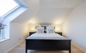 Apartment In Uni- Und Citynaehe
